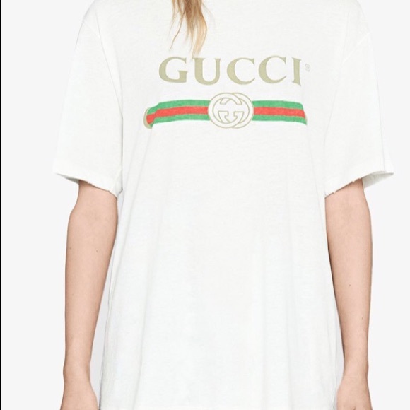 Gucci Tops - Gucci
worn-effect vintage logo oversize T-shirt